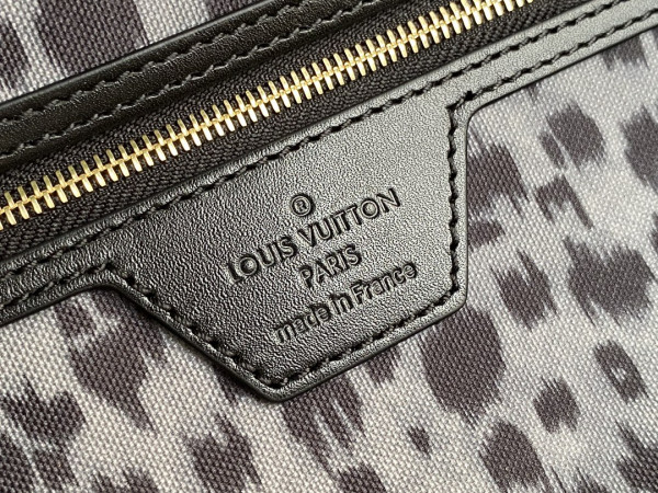 l**is V*t*n neverfull mm