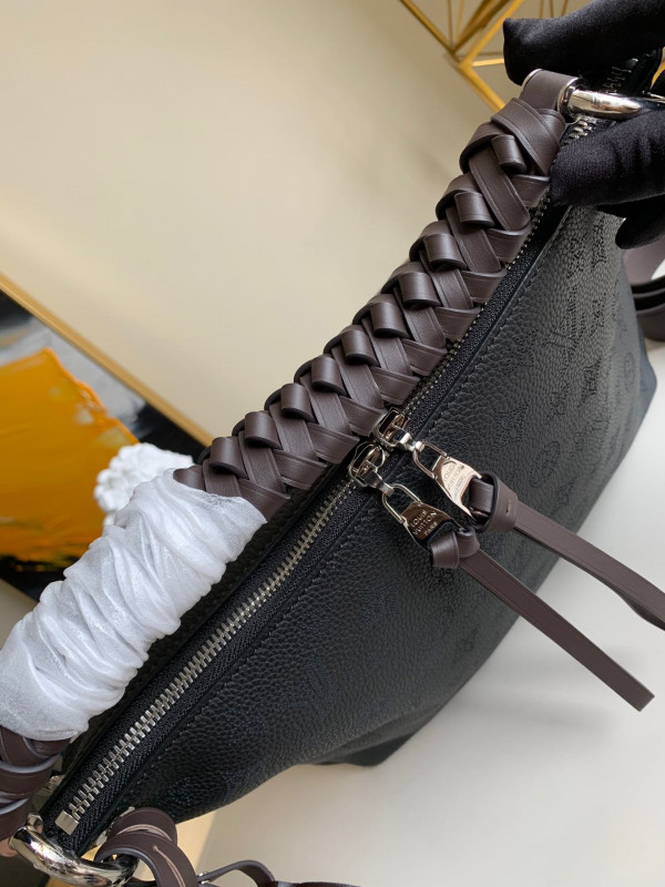 l**is V*t*n beaubourg hobo mm