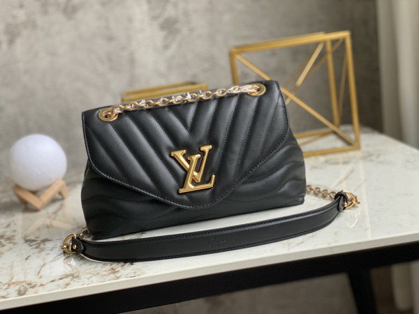 l**is V*t*n new wave chain bag
