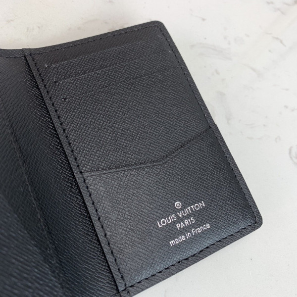 l**is V*t*n pocket organizer