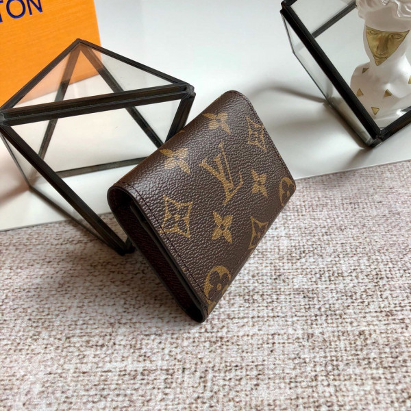 l**is V*t*n envelope business card holder