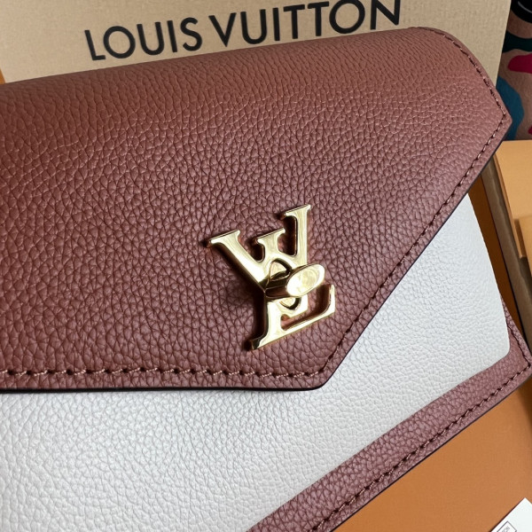 l**is V*t*n mylockme chain pochette