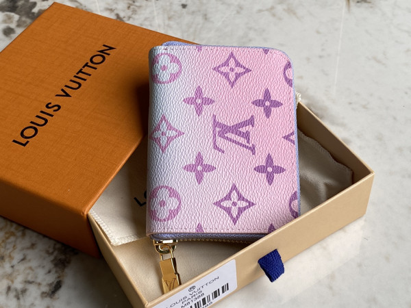 l**is V*t*n zippy coin purse