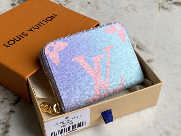 l**is V*t*n zippy coin purse