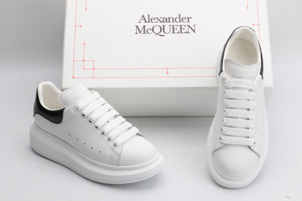 ALEXANDER MCQUEEN Oversized Sneaker