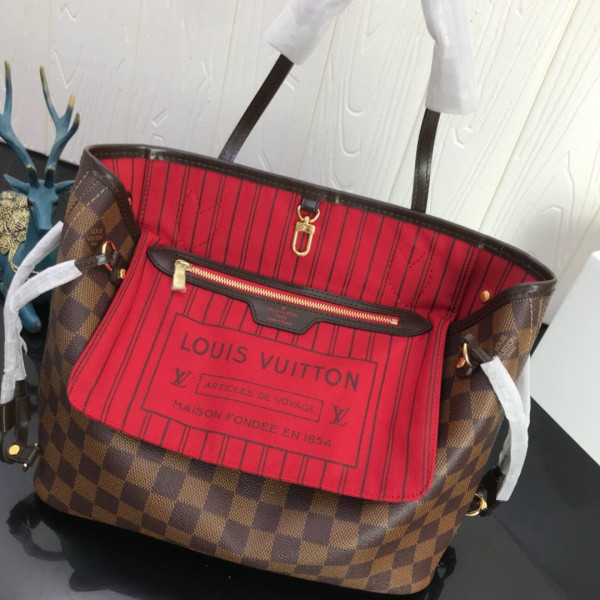 l**is V*t*n neverfull pm