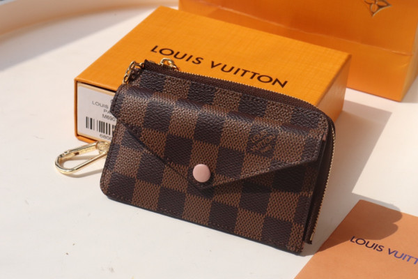 l**is V*t*n card holder recto verso