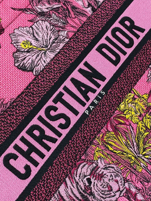 D*or book tote