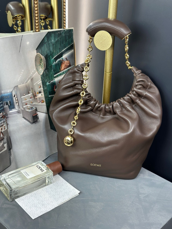 LOEWE Small Squeeze bag in nappa lambskin-24*29*10.5cm