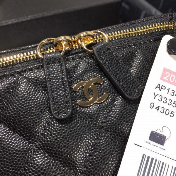 CL VANITY CASE