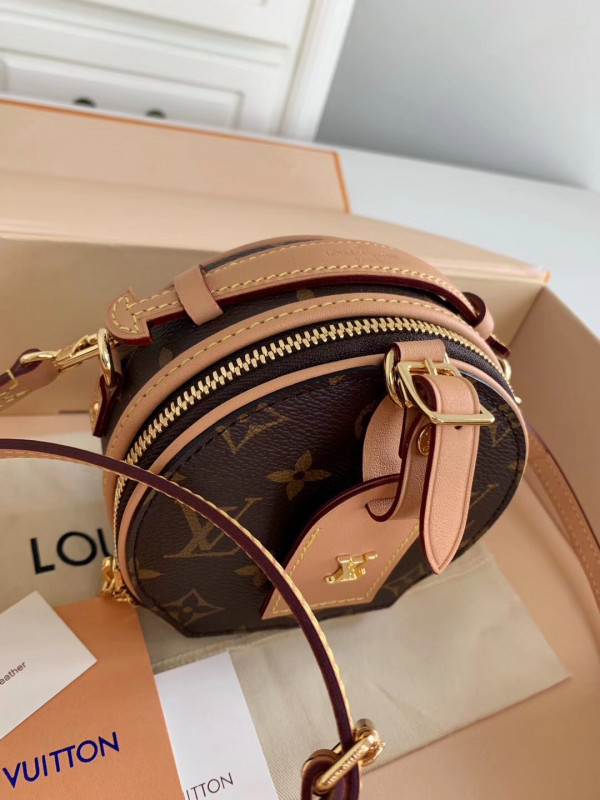l**is V*t*n mini boite chapeau