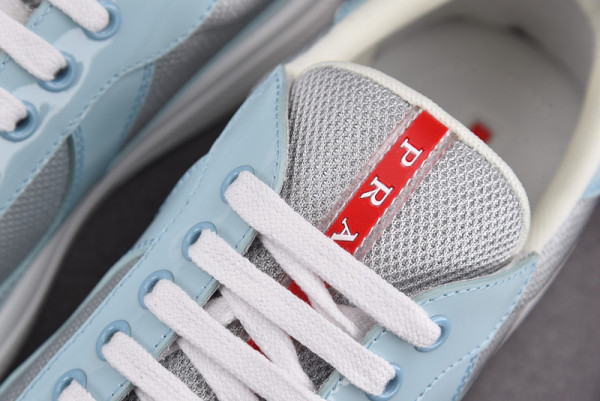 Pra*a sneaker