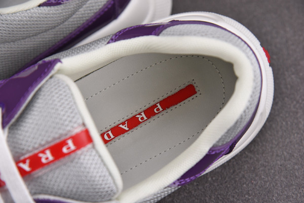 Pra*a sneaker
