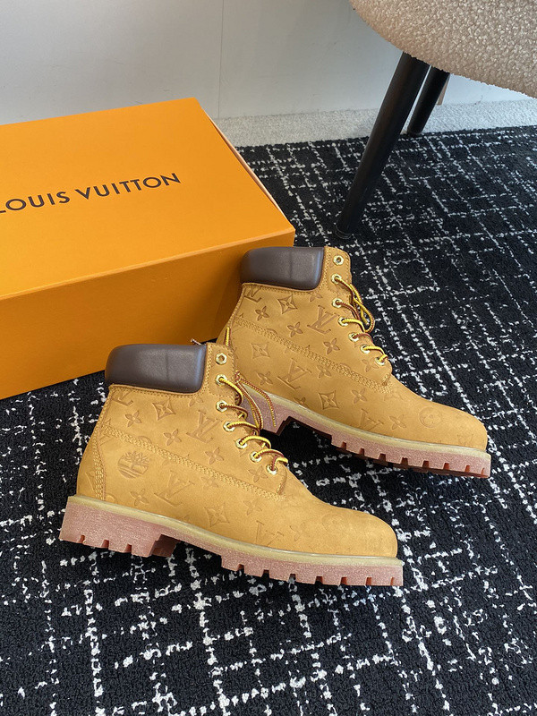 l**is V*t*n boots