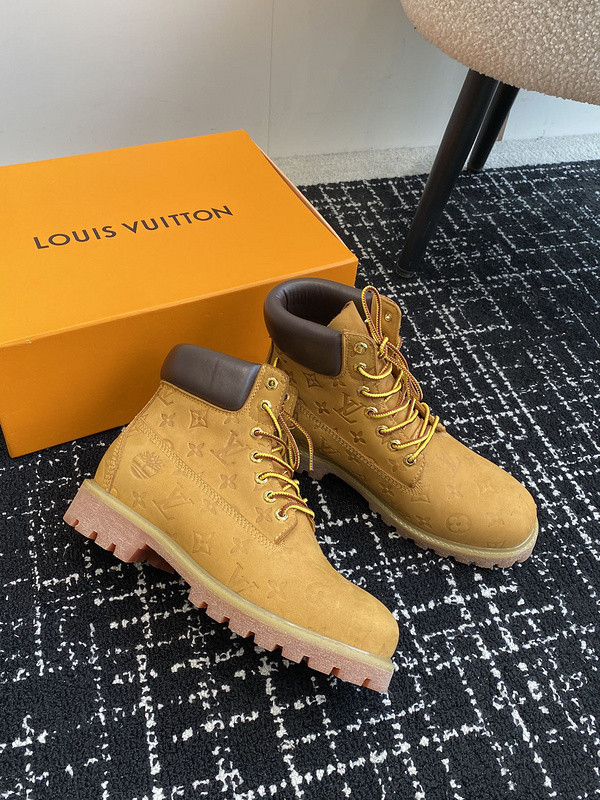 l**is V*t*n boots