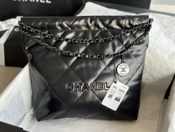 CL 22 SMALL HANDBAG