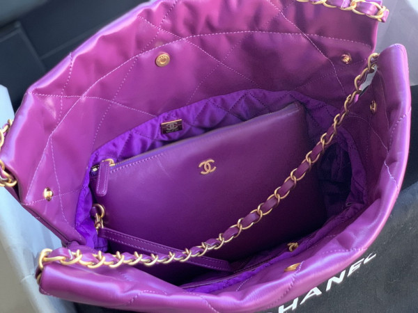 CL 22 SMALL HANDBAG