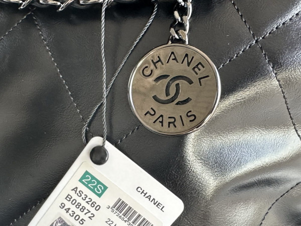 CL LARGE 22 HANDBAG