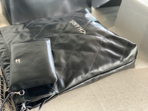 CL LARGE 22 HANDBAG
