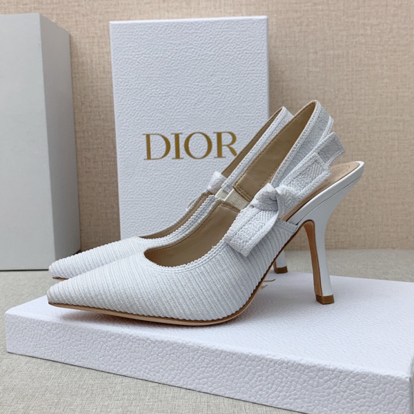 D*or j