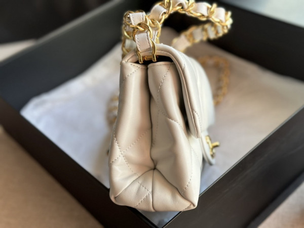 CL SMALL FLAP BAG