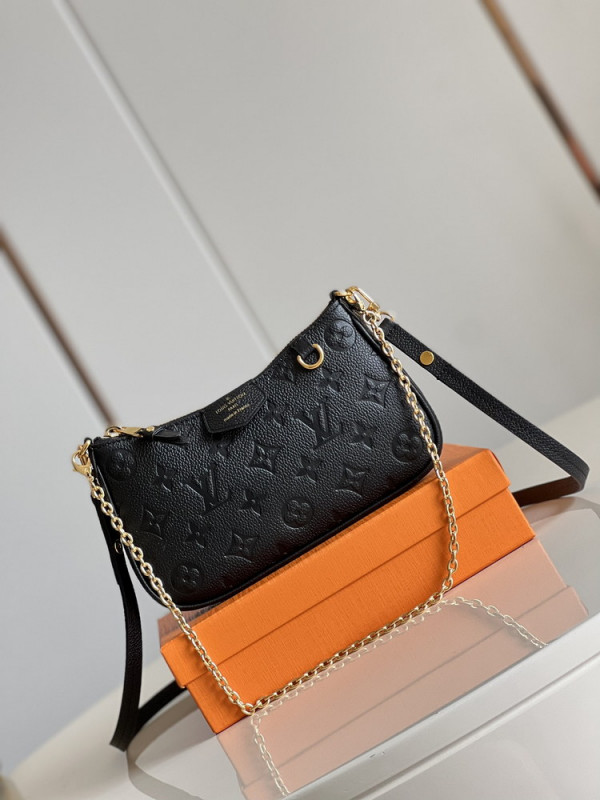 l**is V*t*n easy pouch on strap