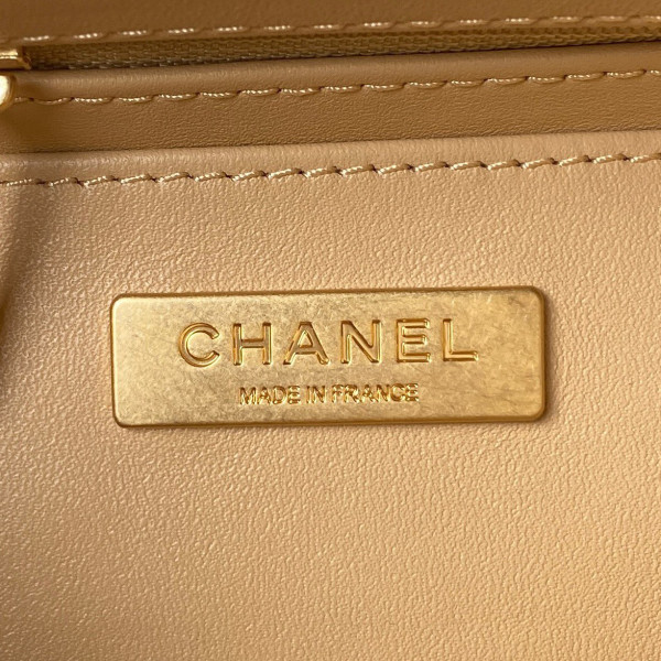 CL FLAP BAG WITH TOP HANDLE