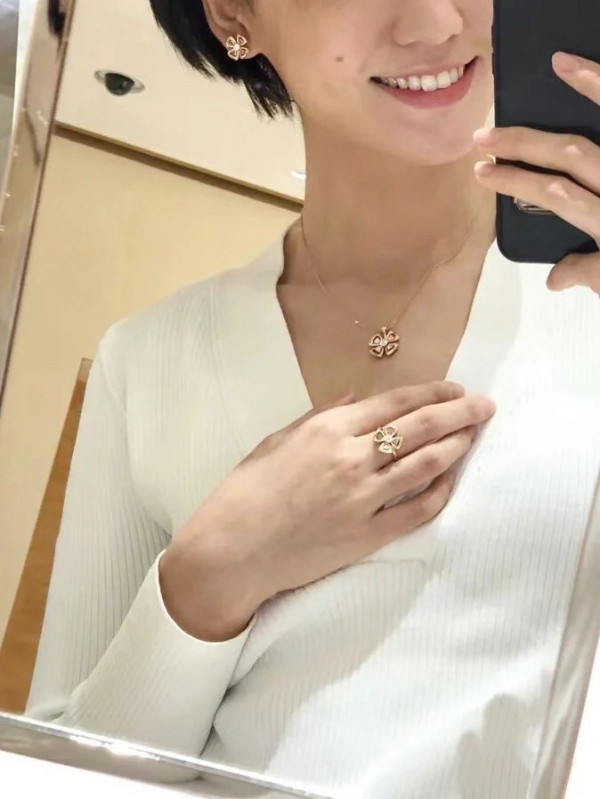 B*l*ai necklace