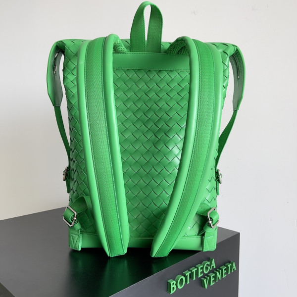 Bo*te*ga ve*ne*ta arco backpack