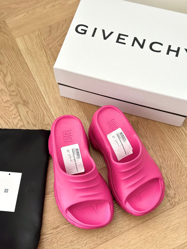 GIVENCHY sildes