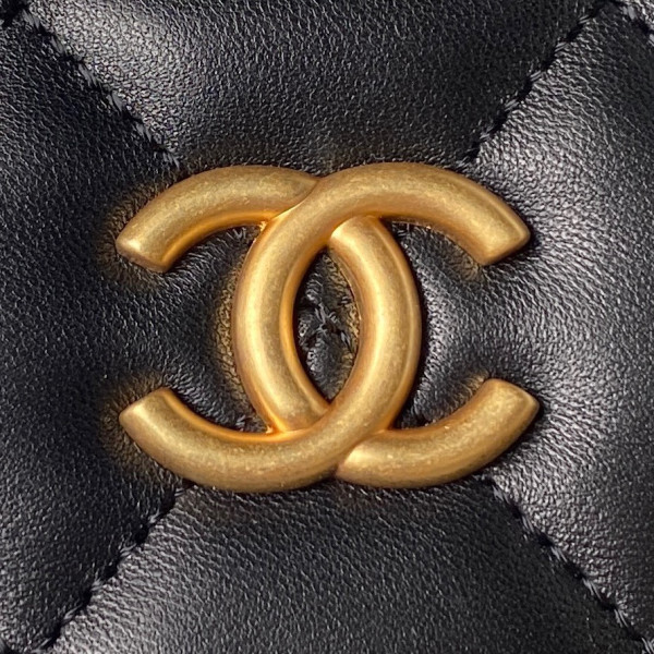 CL BAG WITH TOP HANDLE