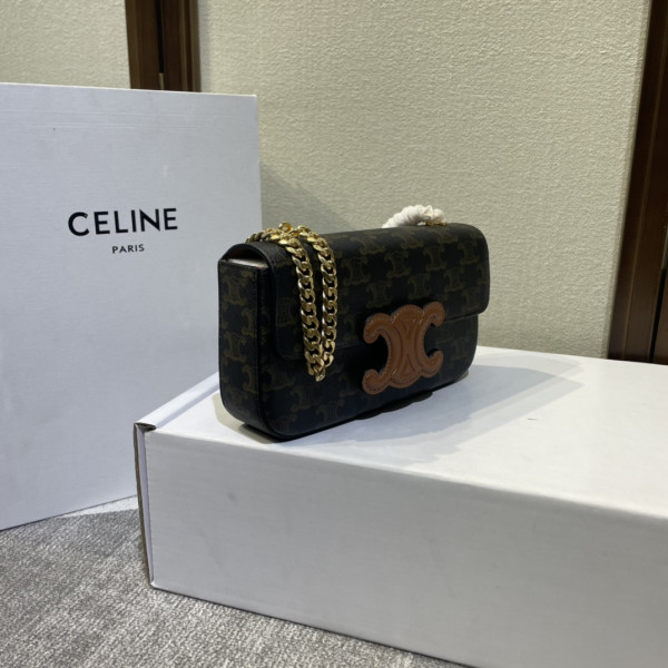 Ce**e chain shoulder bag triomphe