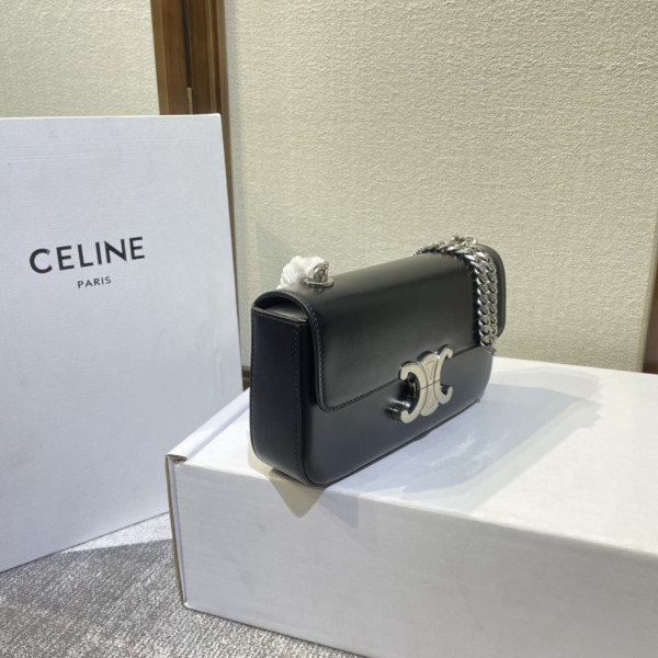 Ce**e chain shoulder bag triomphe