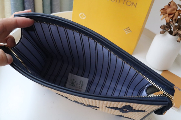 l**is V*t*n monogram raffia toiletry pouch