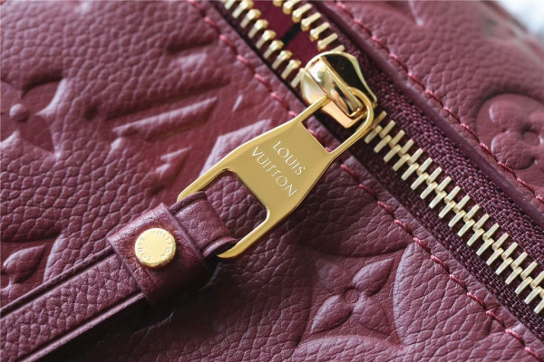 l**is V*t*n pochette metis