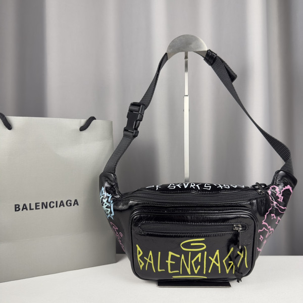 Ba*len*cia*ga everyday beltpack