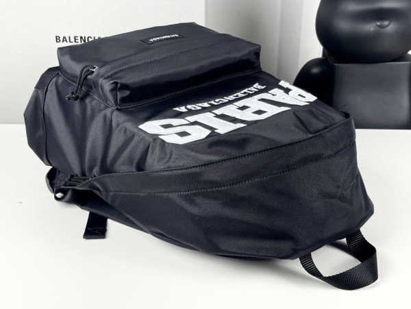 Ba*len*cia*ga backpack