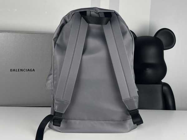 Ba*len*cia*ga backpack
