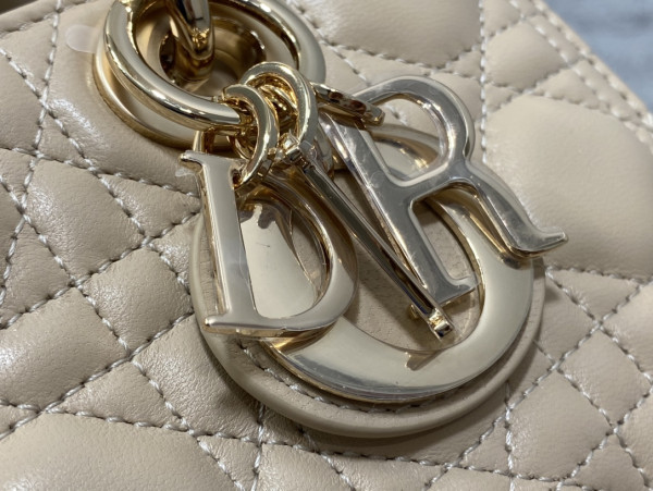 D*or lady d-joy bag