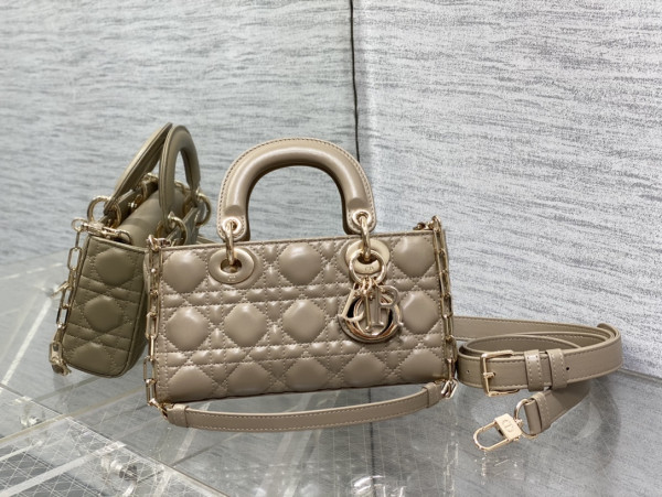 D*or lady d-joy bag