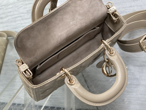D*or lady d-joy bag