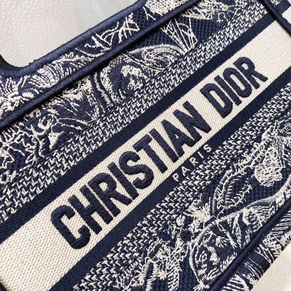 D*or book tote mini