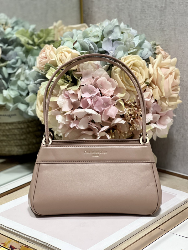 D*or key bag