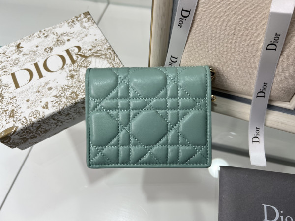 D*or wallet