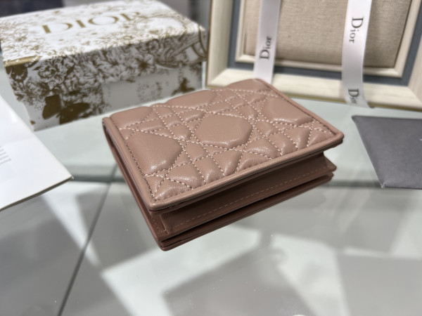 D*or wallet