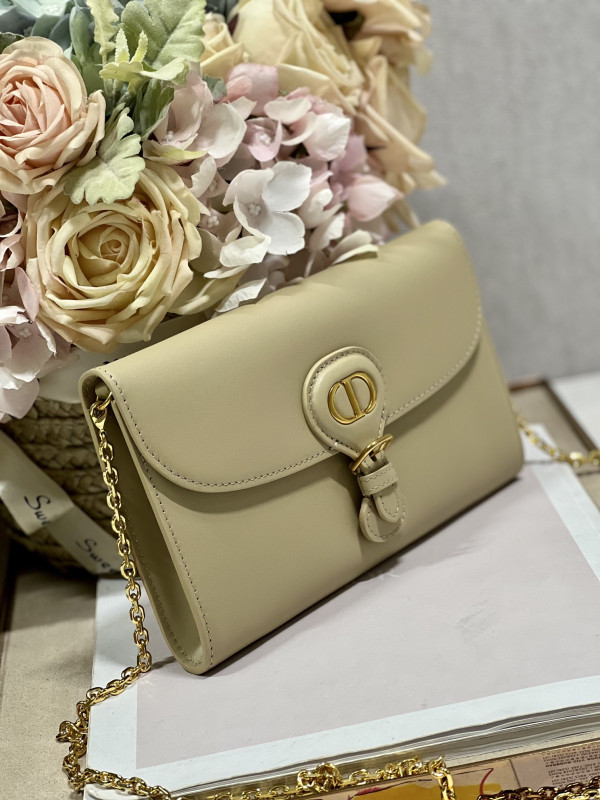 D*or bobby east-west pouch with chain