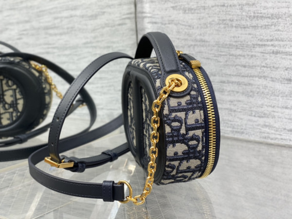 D*or cd signature oval camera bag