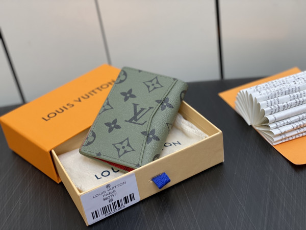 l**is V*t*n pocket organizer