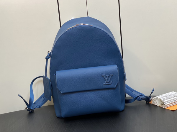 l**is V*t*n takeoff backpack