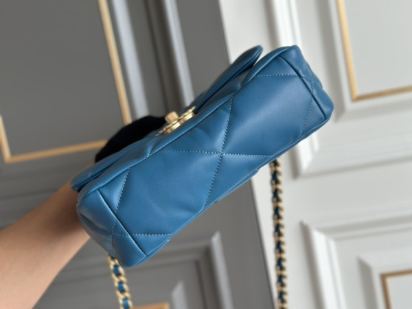 CL 19 FLAP BAG